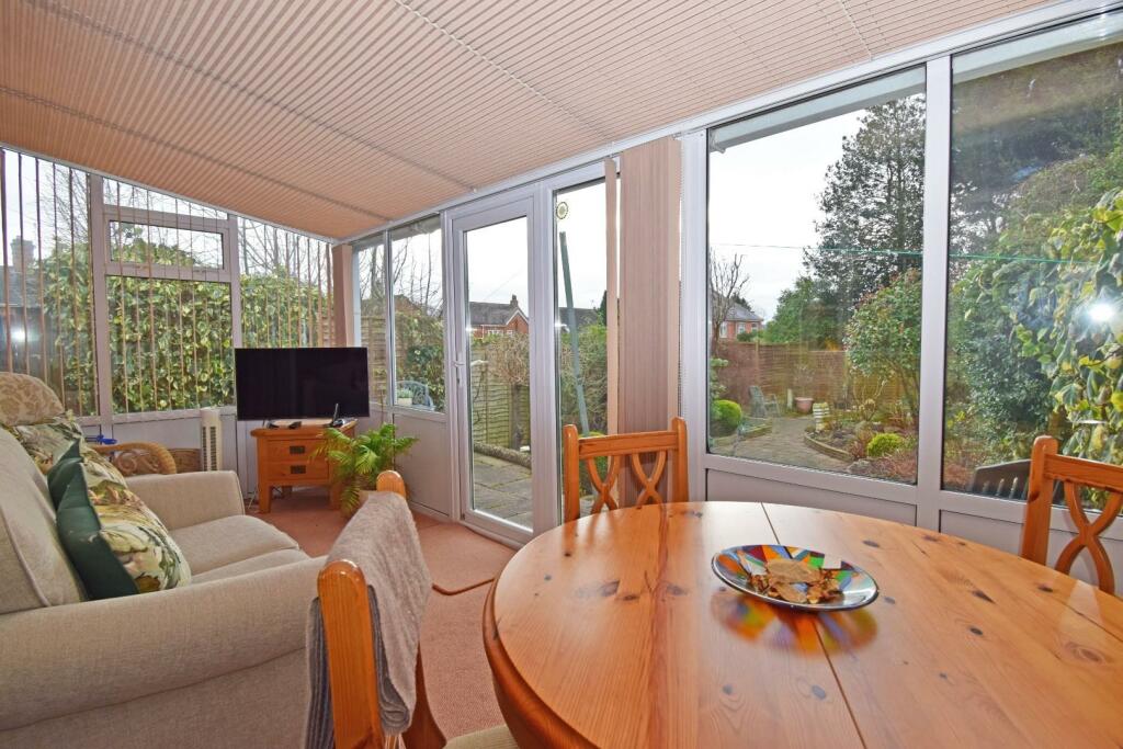 1 Barnsley Road, conservatory b.jpg