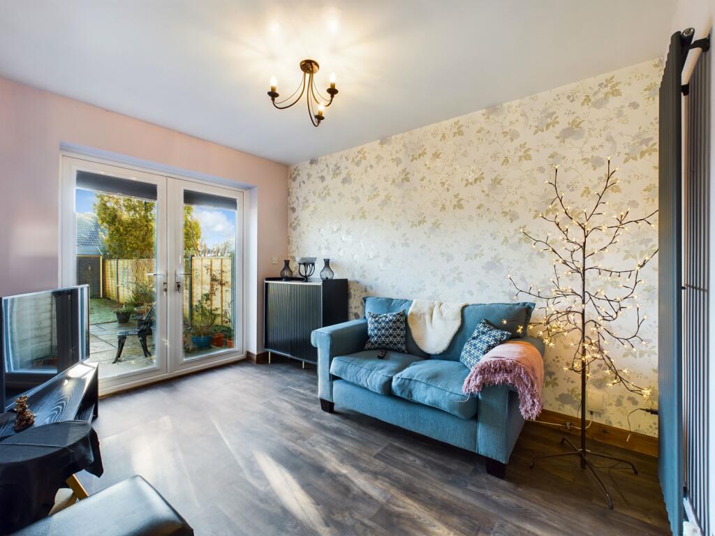 CAM03162G0-PR0195-STILL007