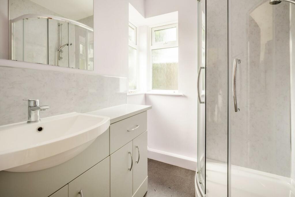 8a Woodside Close-11.jpg