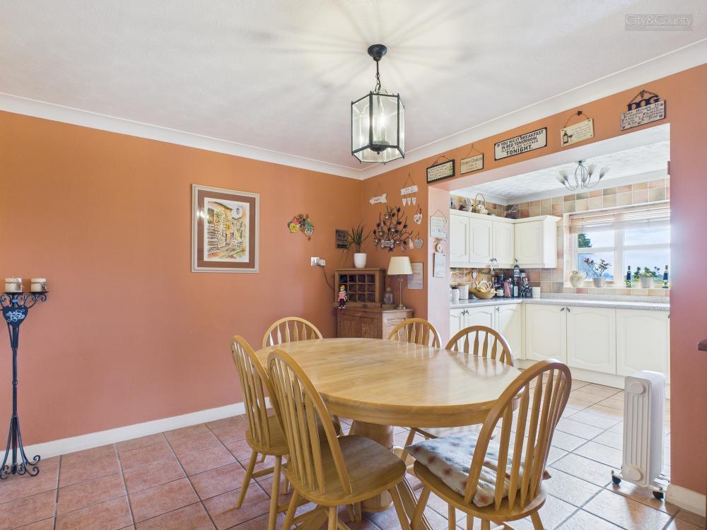 Breakfast Room