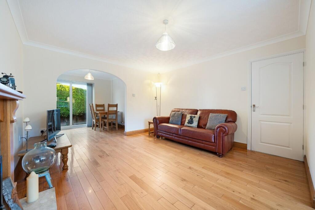 60 Saxby Avenue HDR-30.jpg