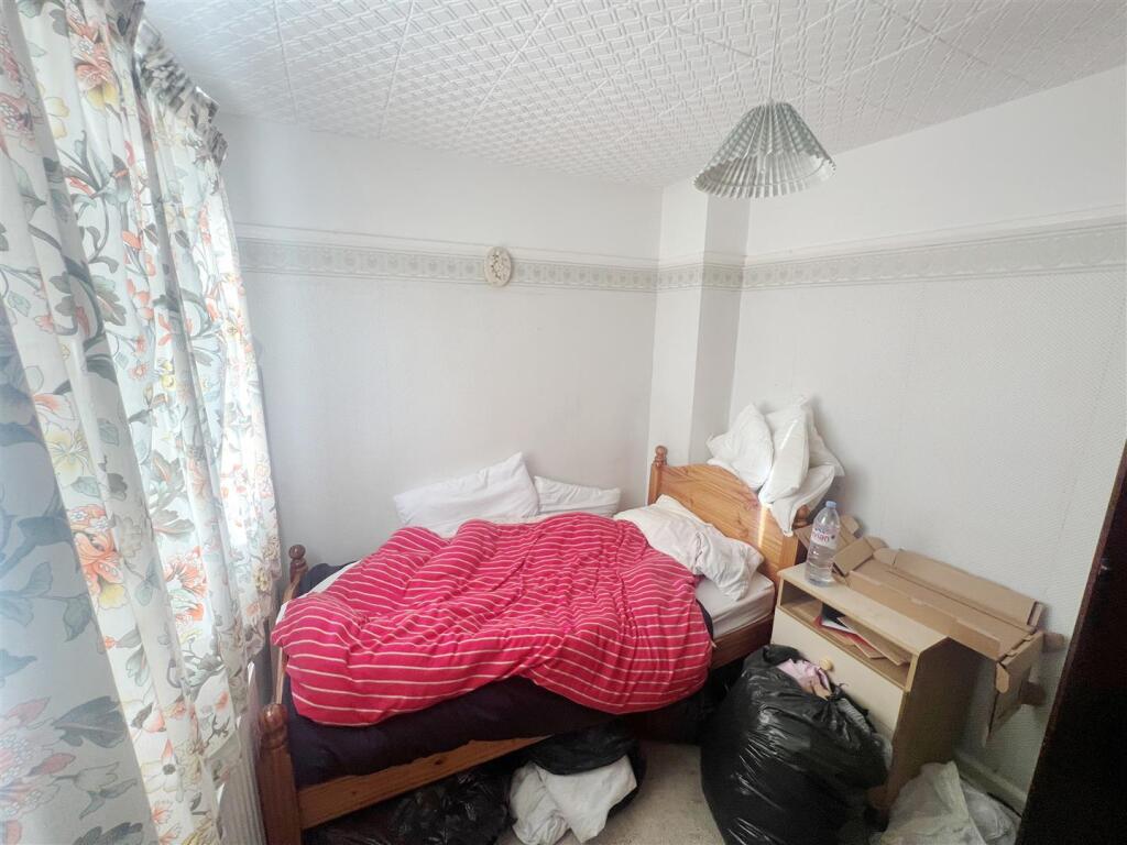 bed 3