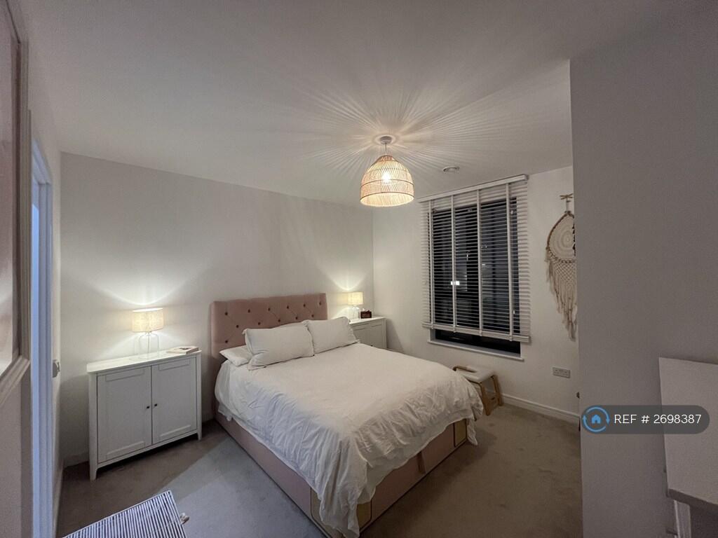 Ensuite Main Bedroom