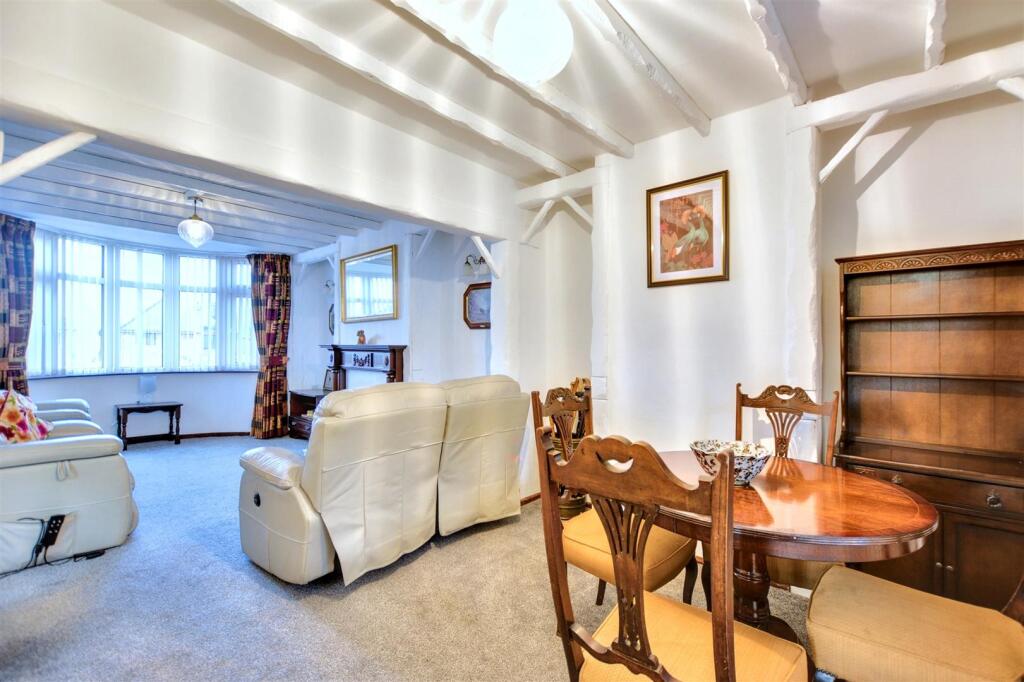 Dining Room_2.jpeg