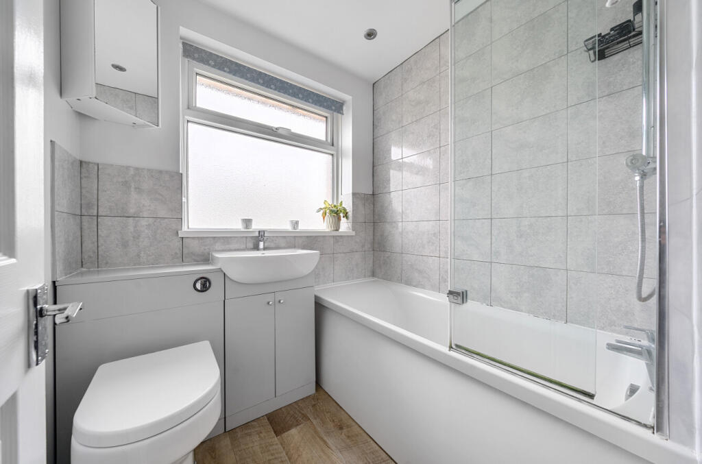 1342497-10-68a5a1...