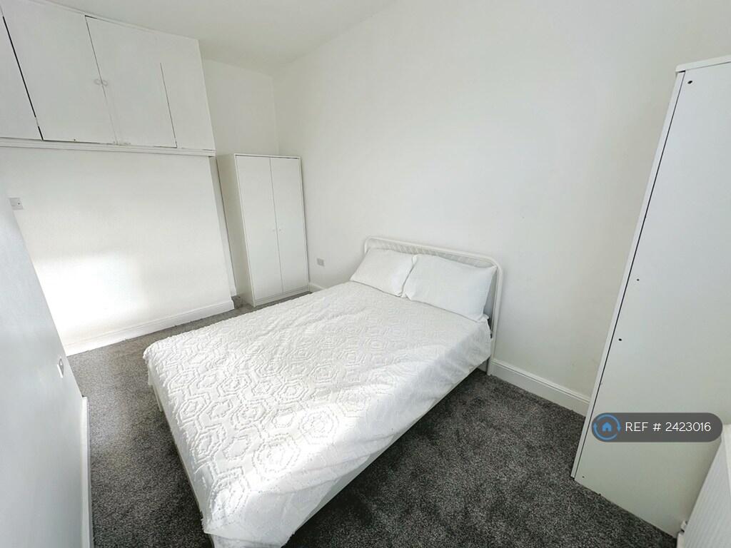 Bedroom2