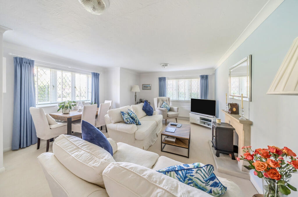 1348859-11-68bade...