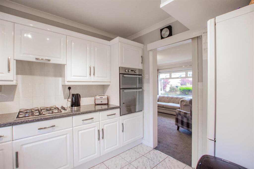 kitchen-1.jpg