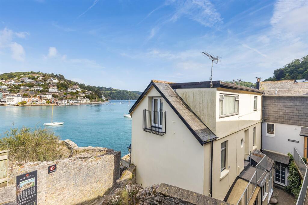 A03 - 28245 Ferryview Castle House, Dartmouth, Sou