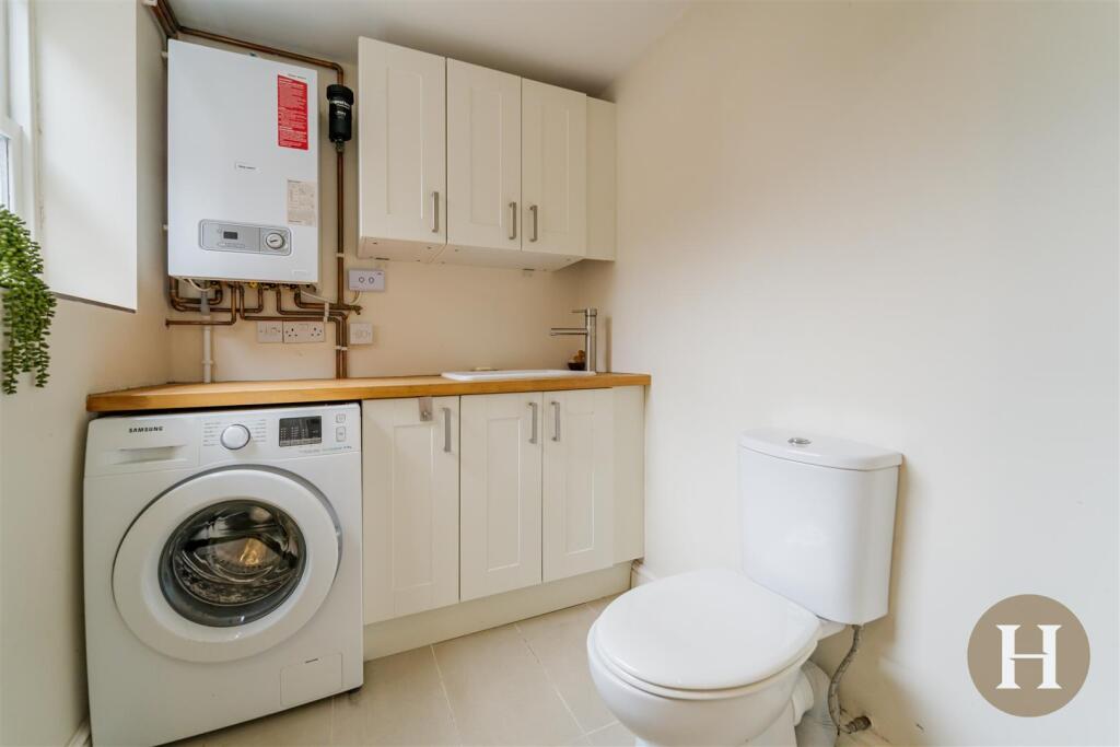 Utility Room/WC
