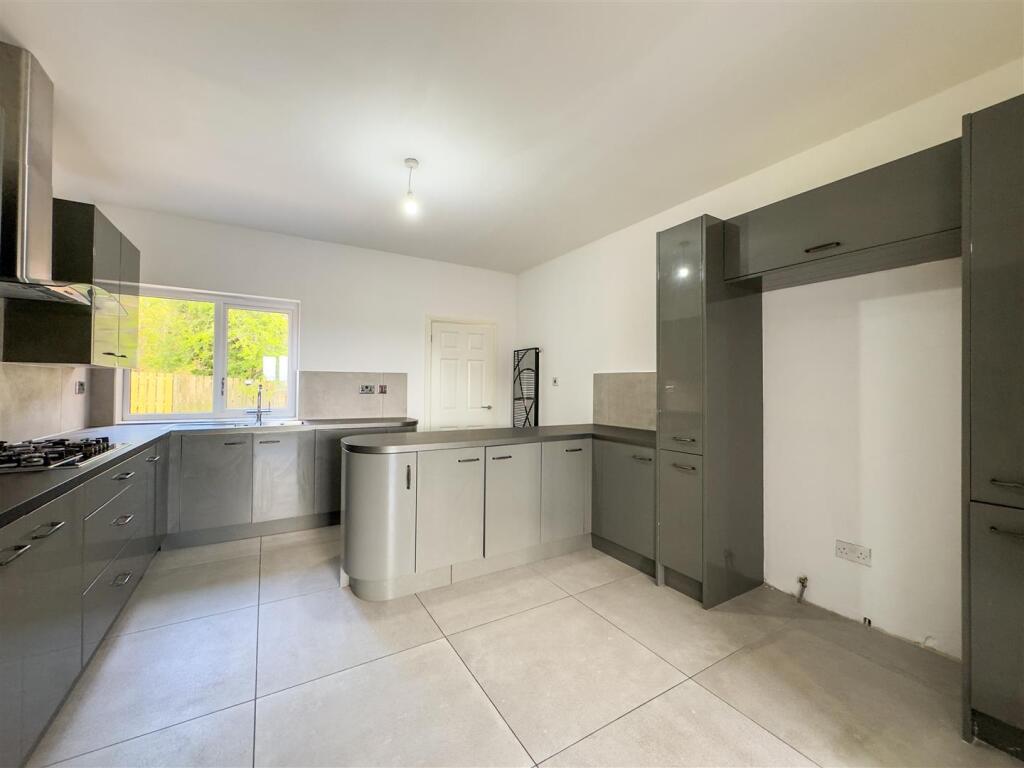 Kitchen/Dine