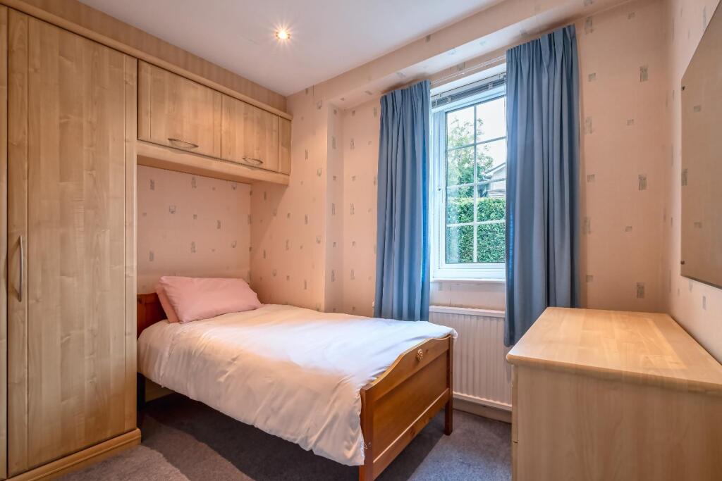 6 Willowdene Gardens (5 of 23).jpg