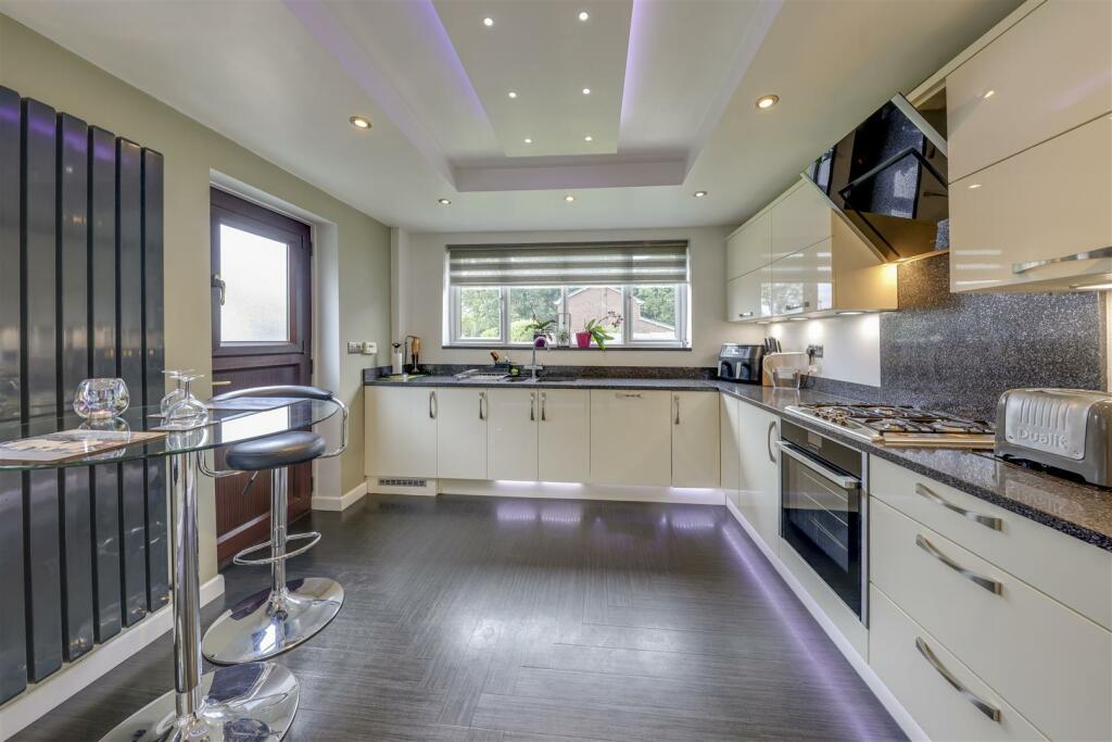 Breakfast Kitchen Alt