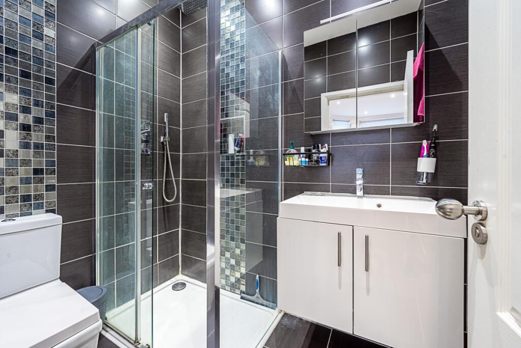 40_a_Sutherland_a...