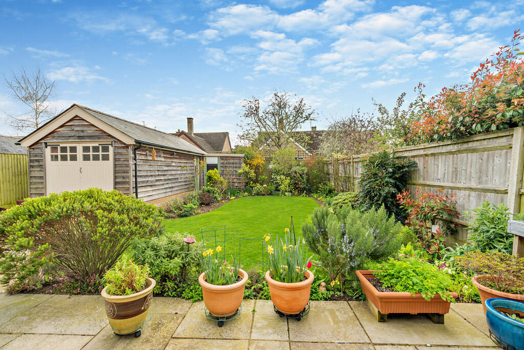 8589583-exterior0...