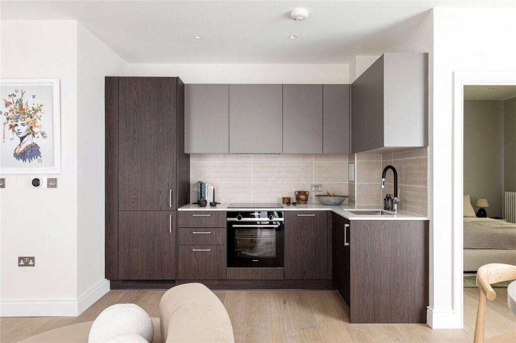 Show Flat Kitchen