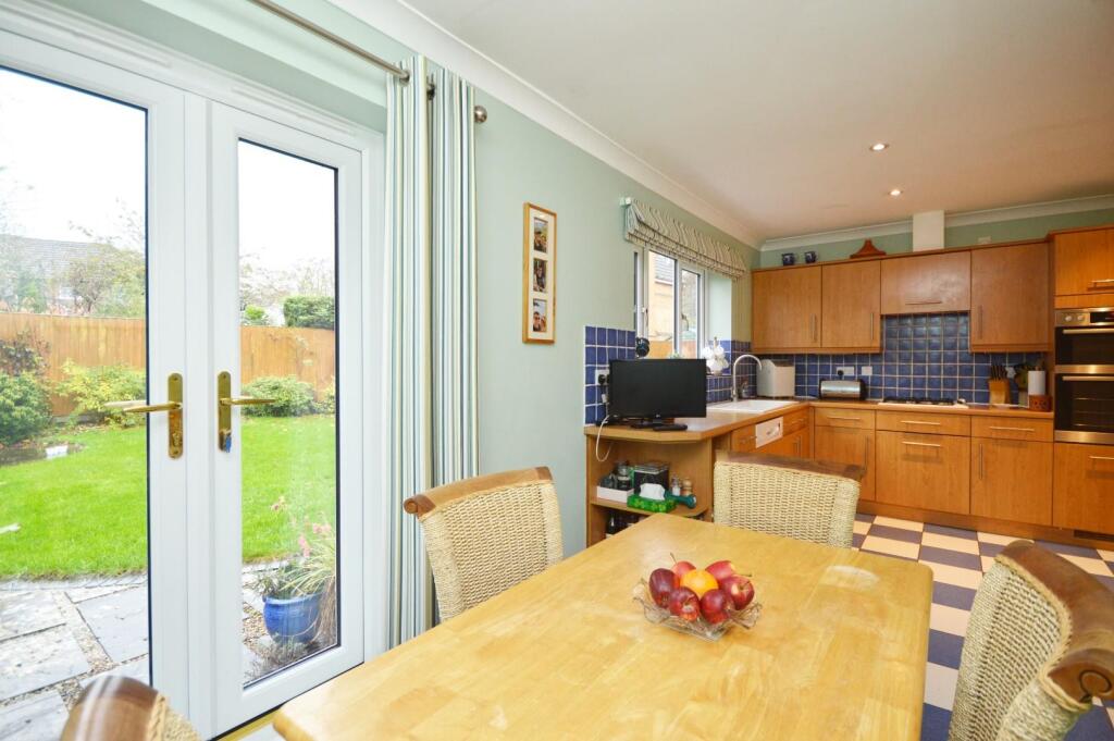 Kitchen/Breakfast Room