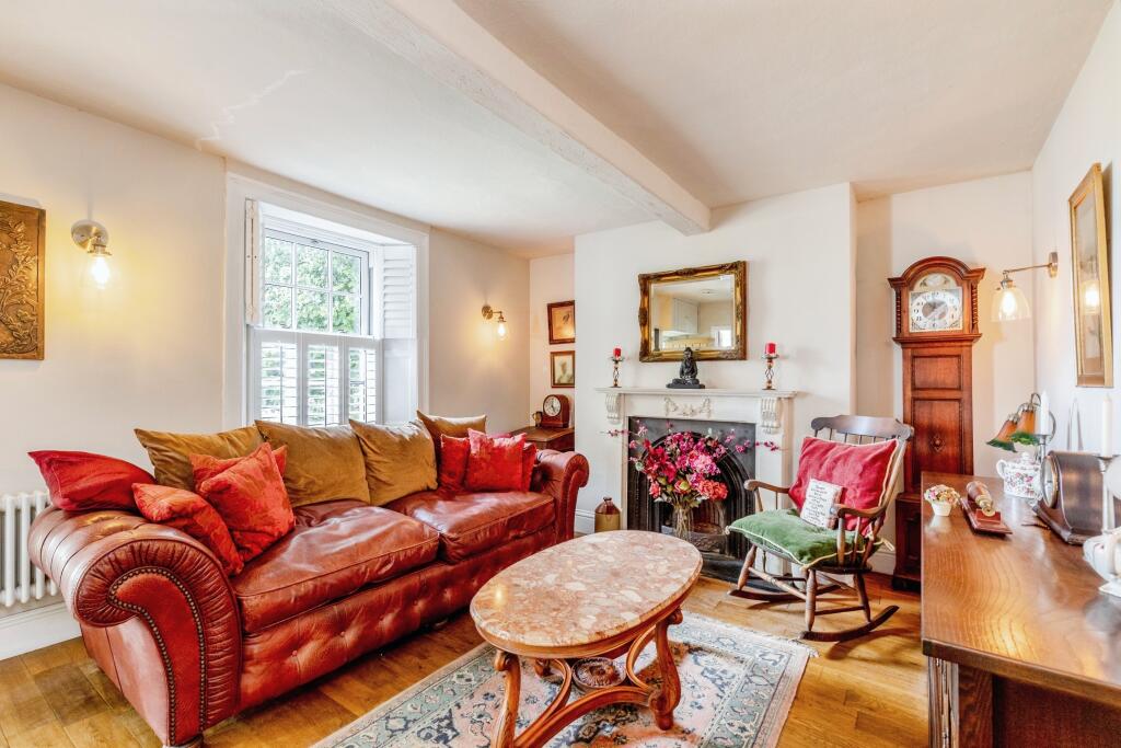 Living Room/Reception Room