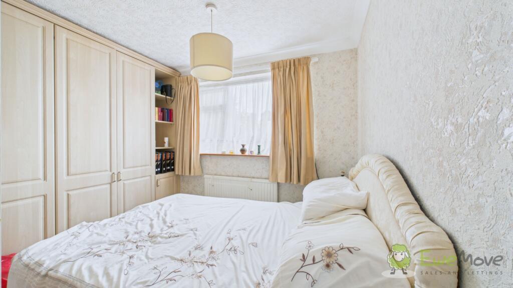 CAM03669G0-PR0025-STILL015