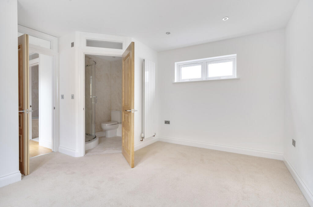 1362894-2-68e5116...