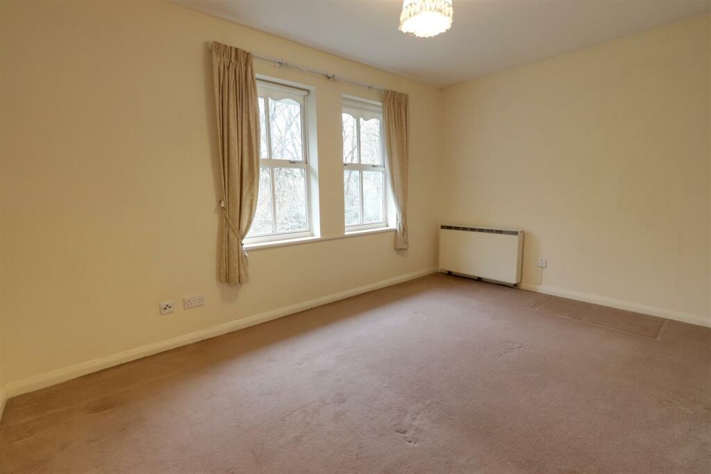 Bedroom One.jpg