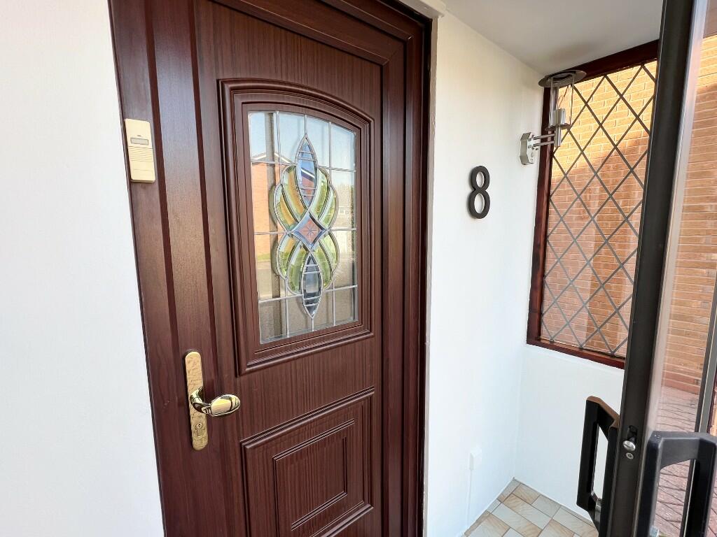 ENTRANCE PORCH