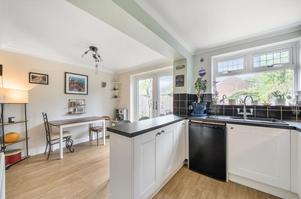 1370385-33-68fa3a...