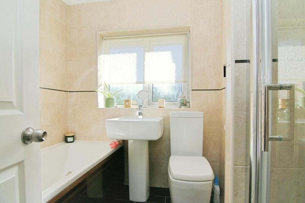 HOUSE BATHROOM