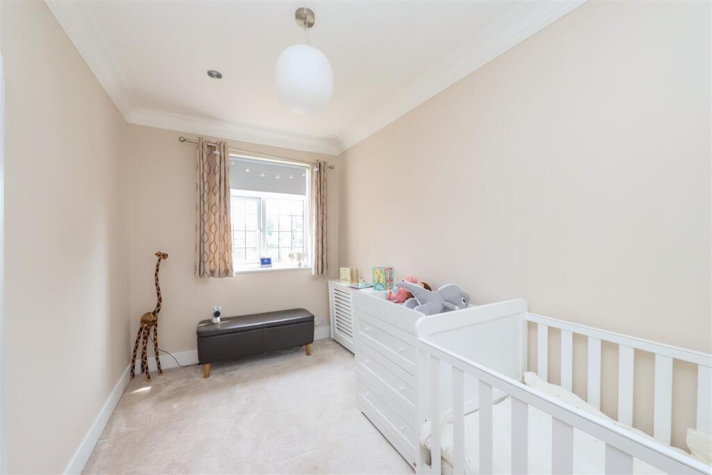 36 Moss Close