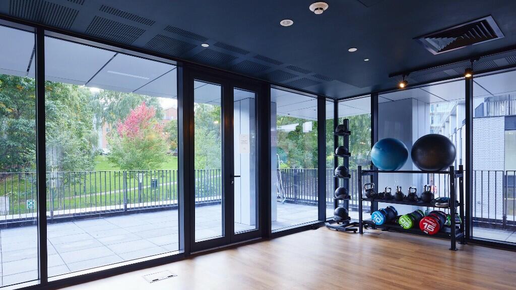 COMMUNAL STUDIO