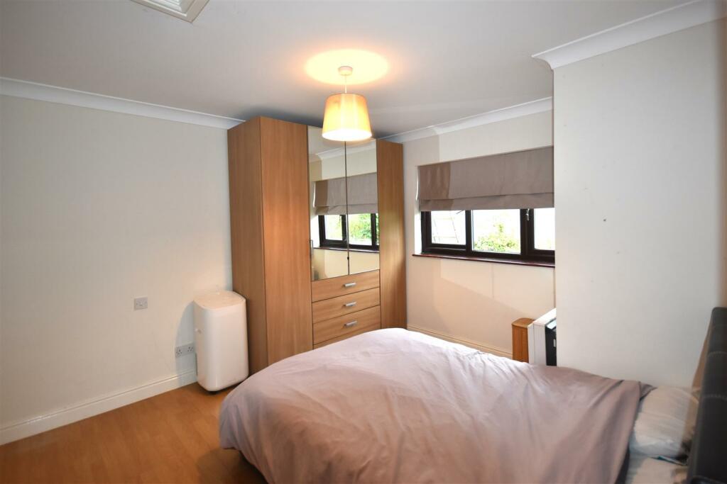Annexe - Bedroom