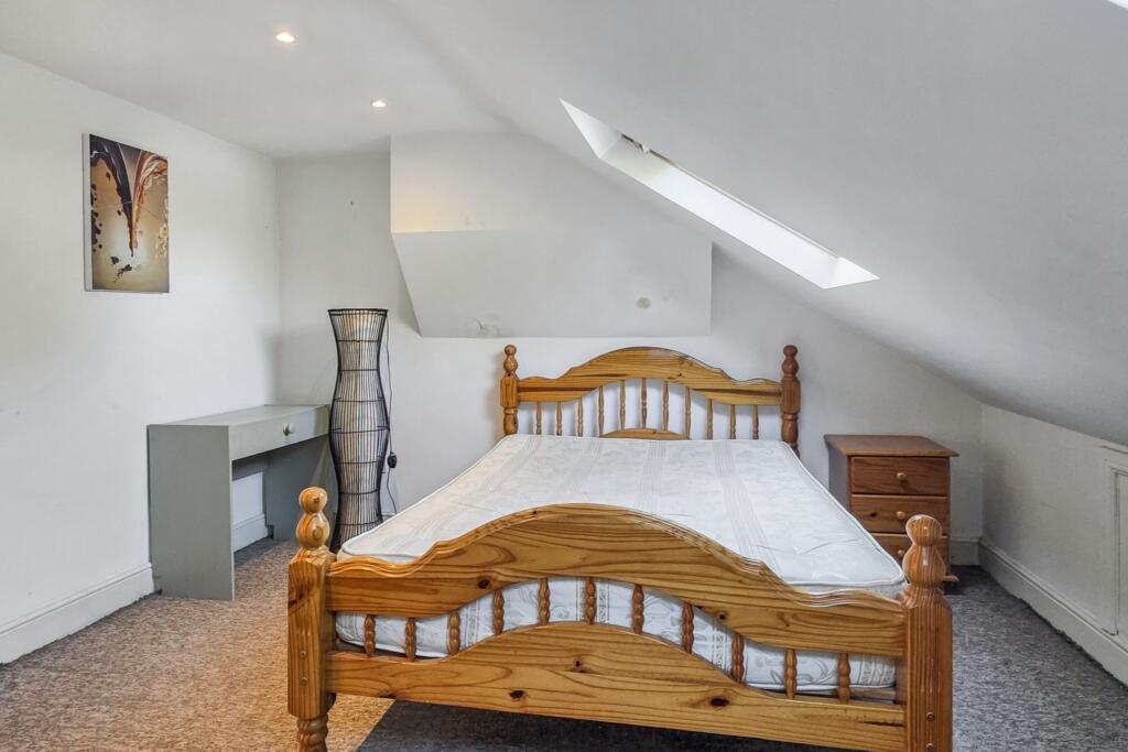19 Ramsey Road, Acton, London W3 8AZ