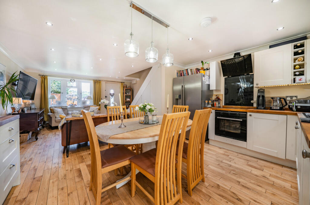 1355802-18-68cd7f...