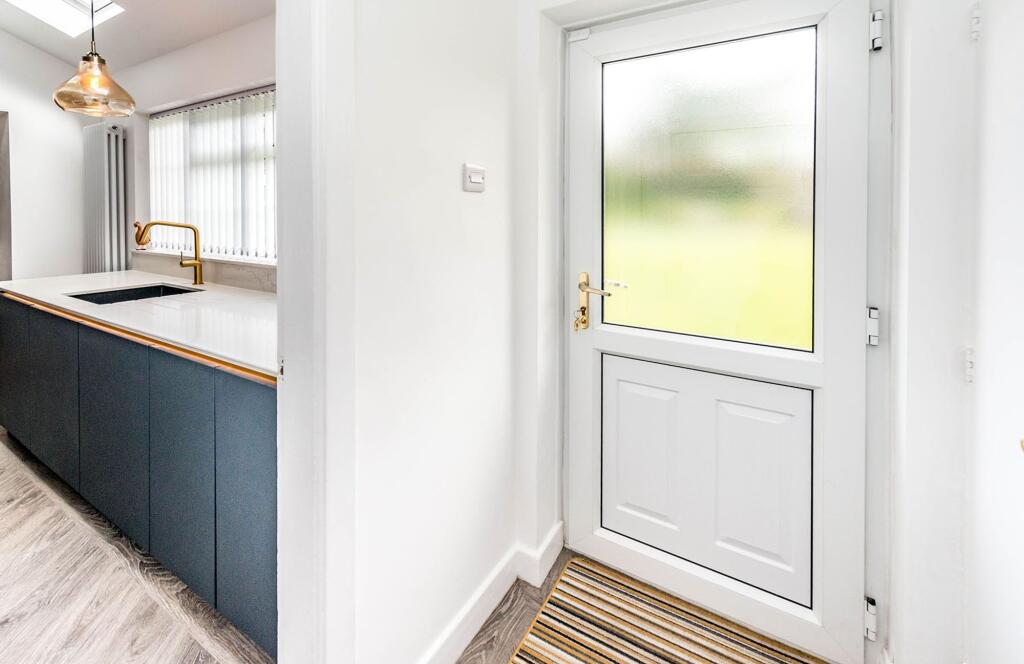 KITCHEN DINER LOUNGE AND SITTING ROOM