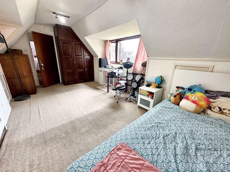 Bedroom Upstairs 