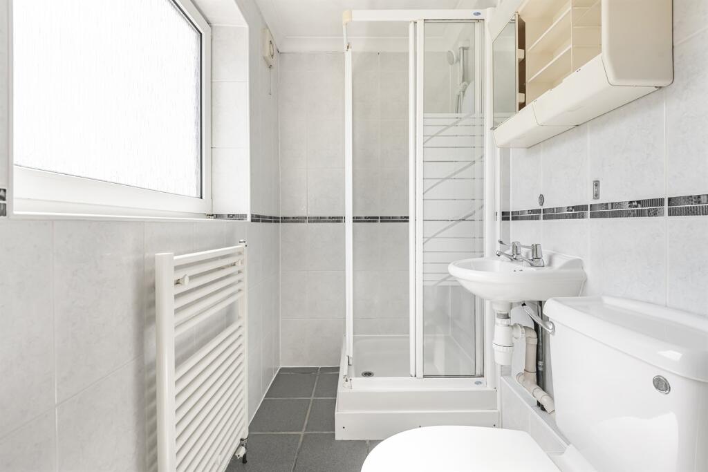En Suite Shower Room