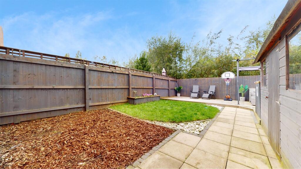 Simmons Close Rear Garden