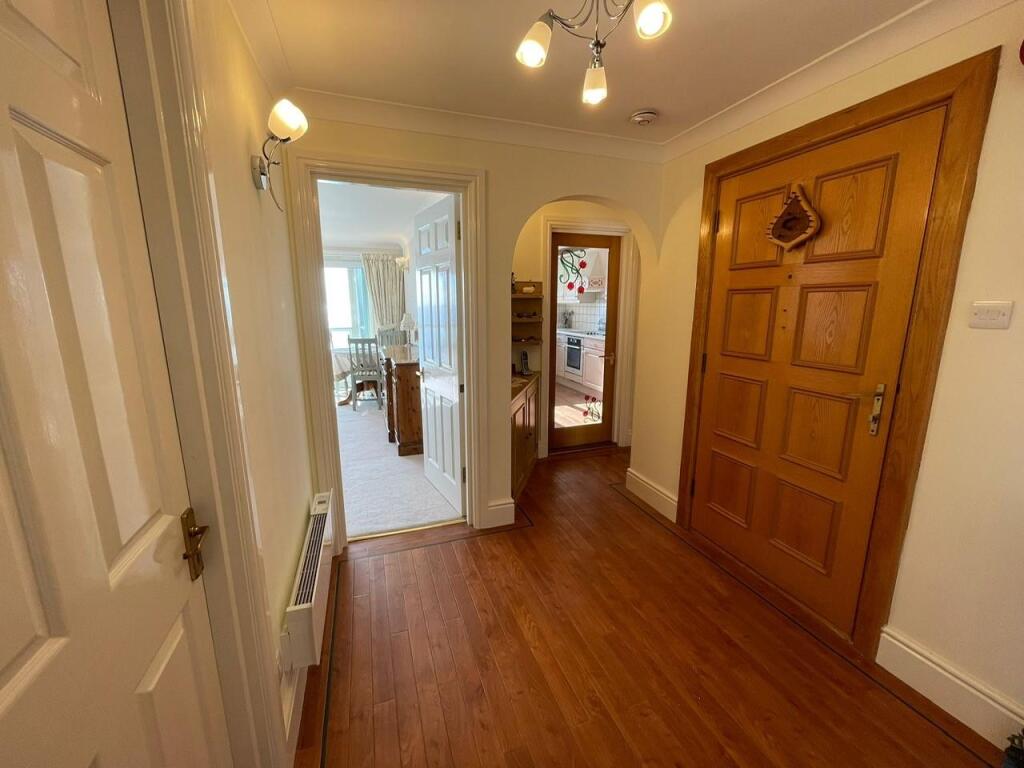 Hallway.jpg