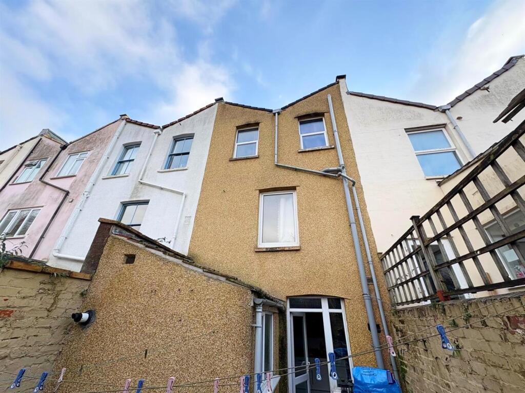 Rear view of the property.jpg