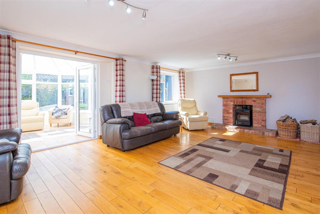 home-380.jpg