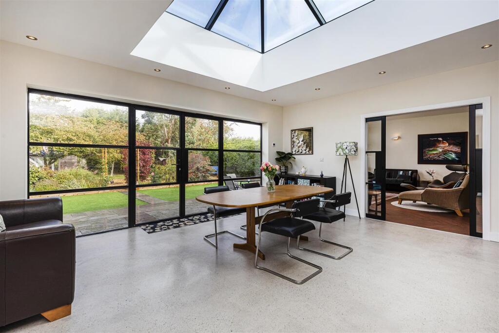 Bramleys Estate Agents - Cumberland Avenue - Fixby