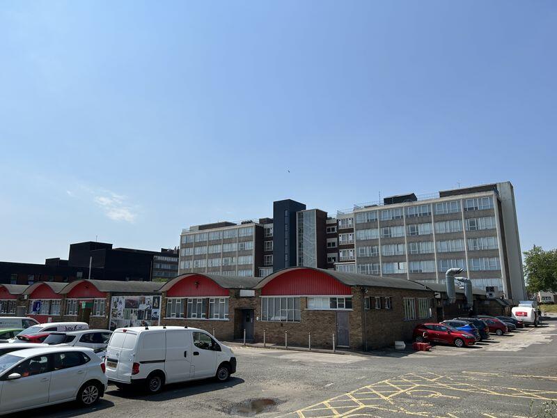 Photo 12