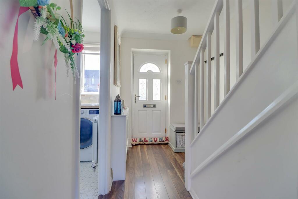 30 FLETCHER DRIVE INSIDE-3.jpg