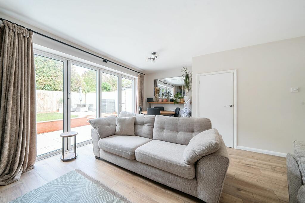 Living Room / Dining Room