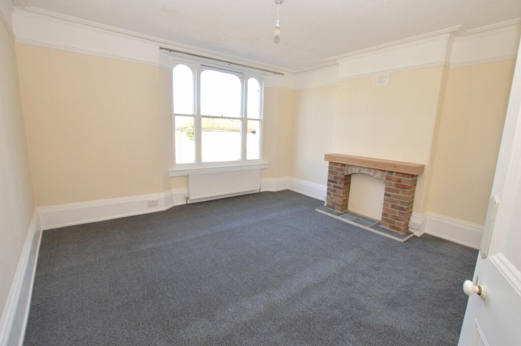 Sitting/Dining Room