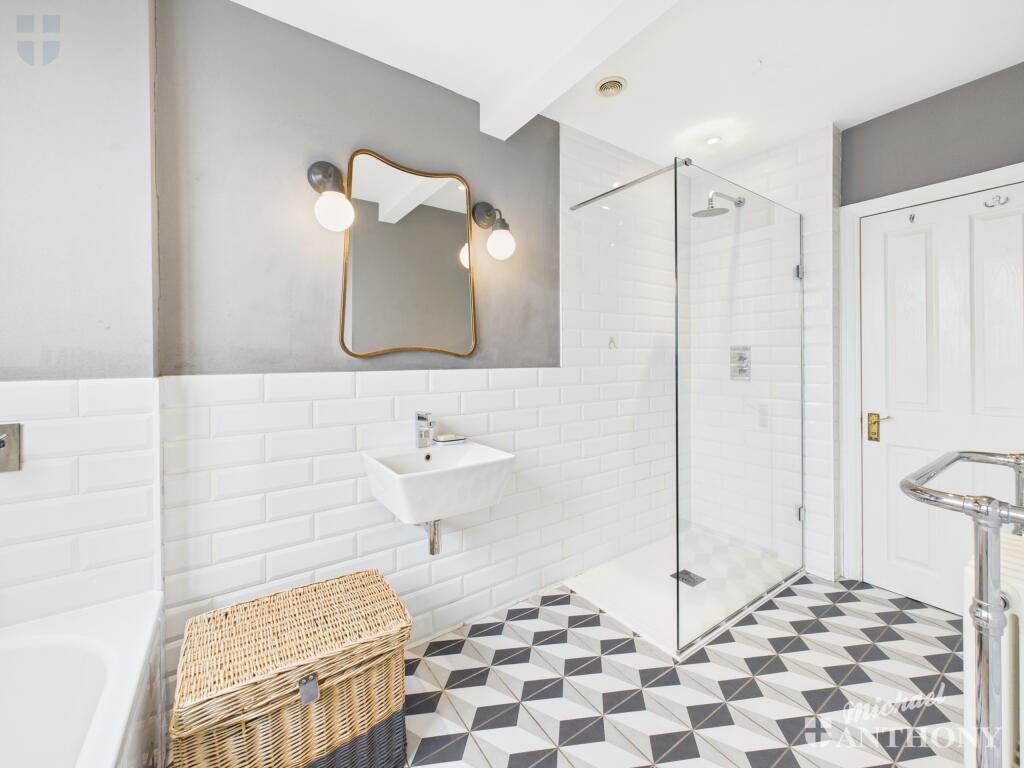 CAM03852G0-PR0224-STILL001