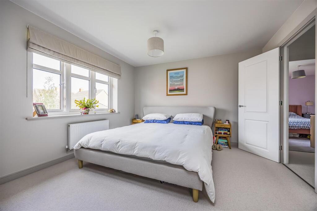 4 West Brook View, Emsworth-PorticoMarketing-SoldB