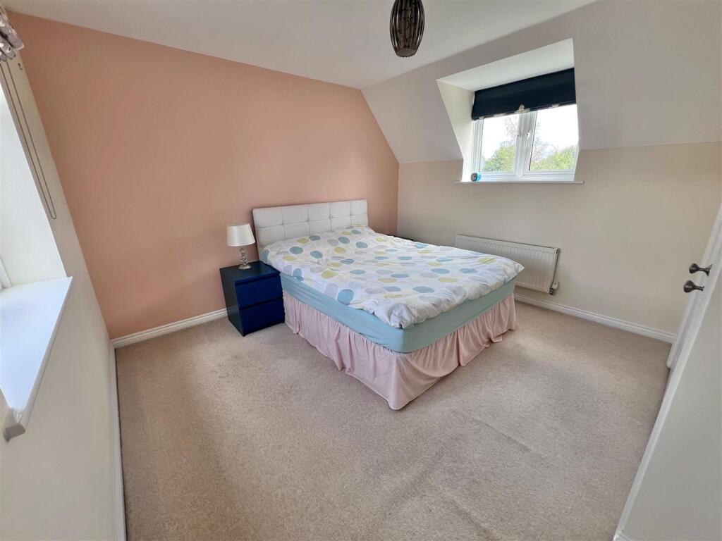 Bedroom 2.jpg