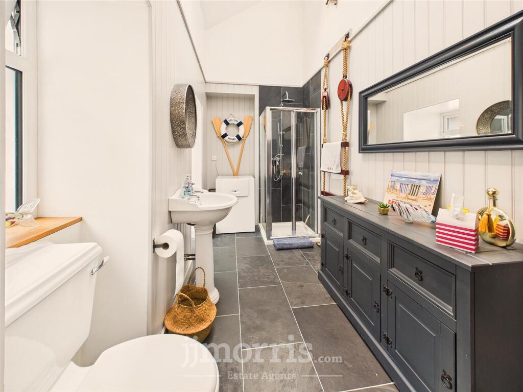Shower/Utility Room