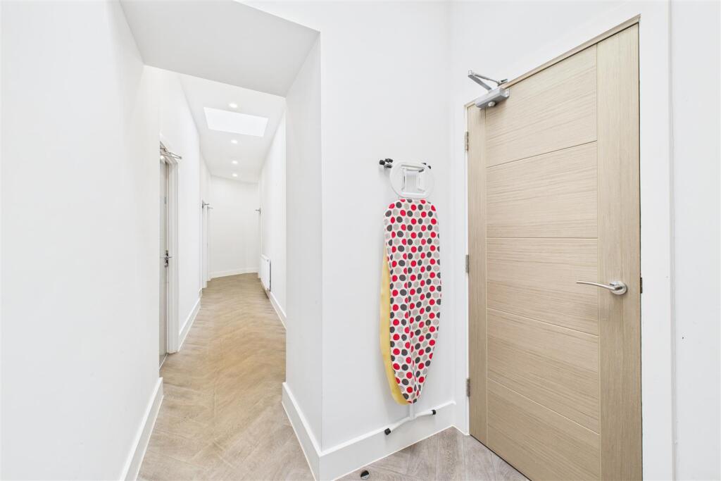 Flat 1 | 1 - 3, Old Church Road Clevedon, North So